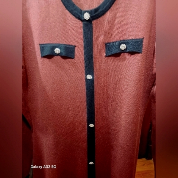 CONTRAST TRIM FAUX BUTTON SWEATER DRESS-(NWOT) - Picture 4 of 4